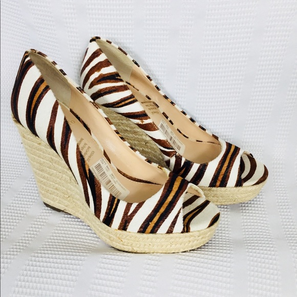 NWT Vince Camuto Zebra Totsi Wedge Espadrille Pump Sz 9.5 Corpcore Mobwife - Picture 3 of 11
